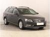 Prodm Volkswagen Passat 2.0 TDI, Serv.kniha, Xenony