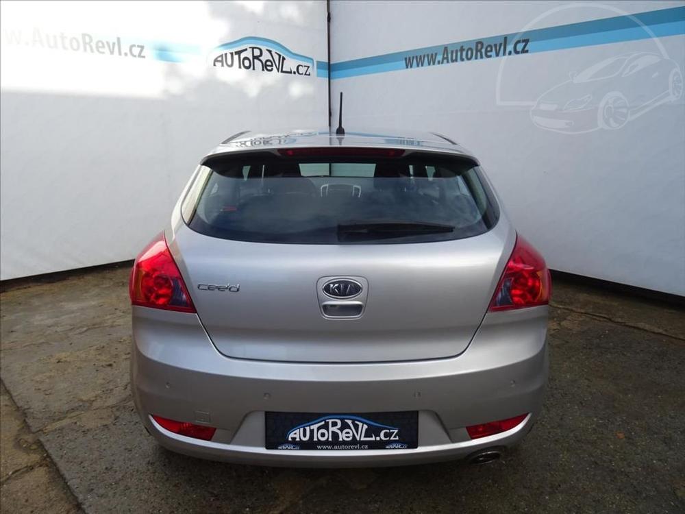 Kia Ceed 1,4 i,66kW,ser.kn,aut.klim,ALU