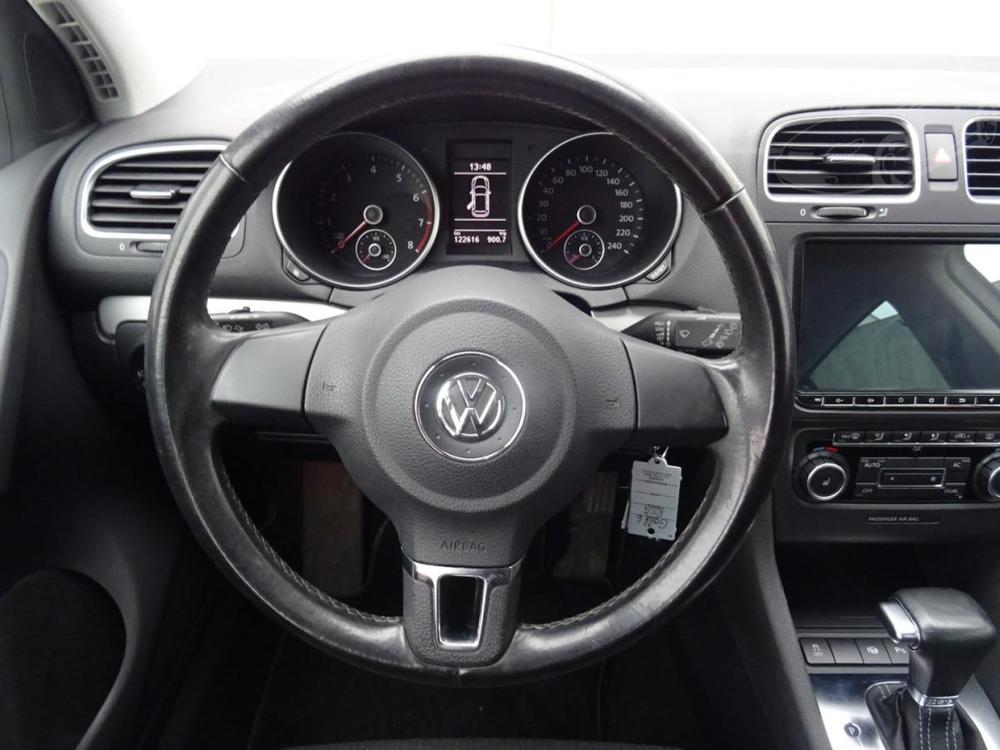 Volkswagen Golf 1.2i,77kW,DSG,S.kn,navi,klima