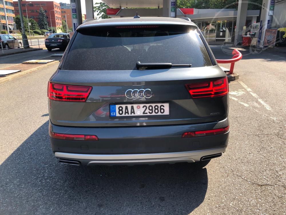 Audi Q7 S-line