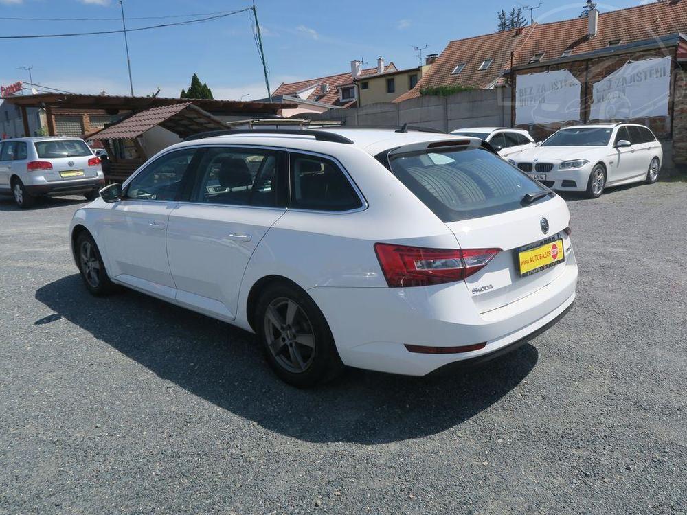 koda Superb 2.0 TDI 110kW Ambition DSG; EL