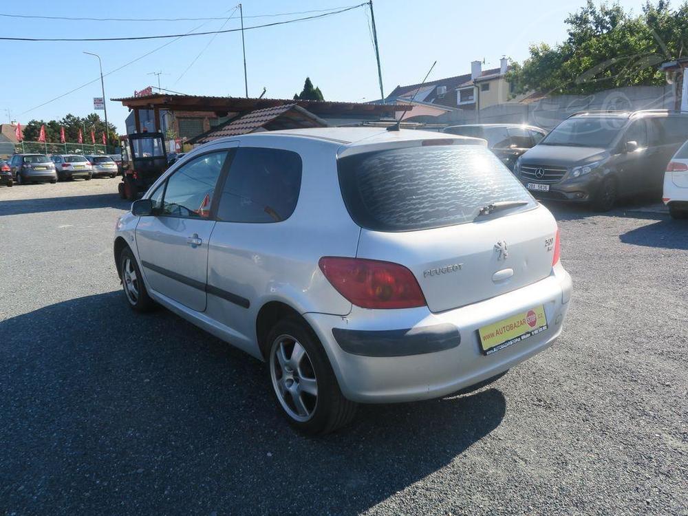 Peugeot 307 2.0 HDI; SERVISKA