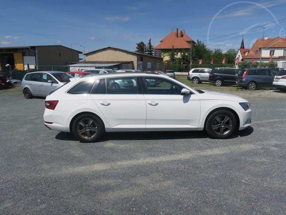 koda Superb 2.0 TDI 110kW Ambition DSG; EL