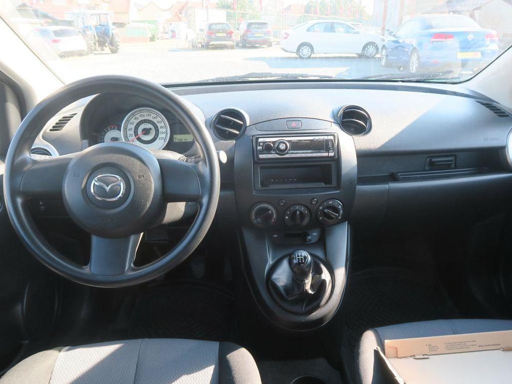 Mazda 2 1.4i 55kW 5 dve klima