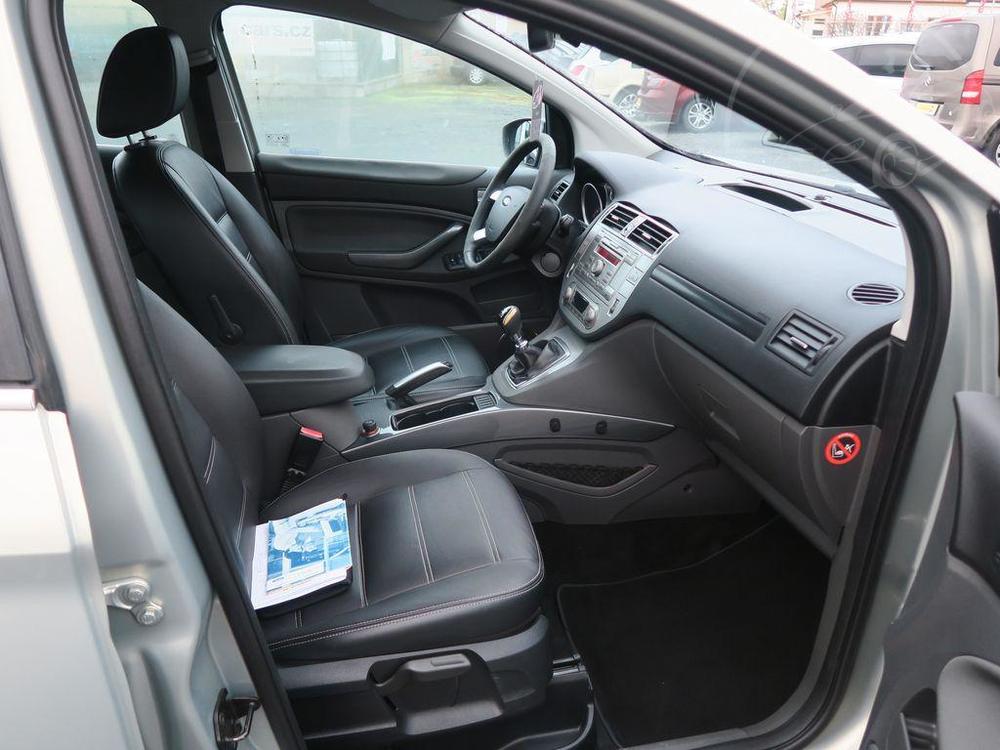 Ford Kuga 2.0 TDCi KOUPENO V CZ SERVISKA