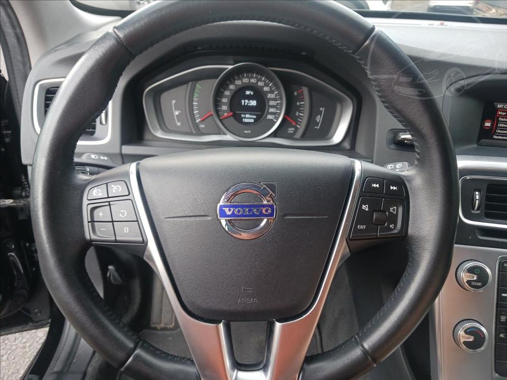 Volvo V60 2,0 D2 MOMENTUM 1.maj.