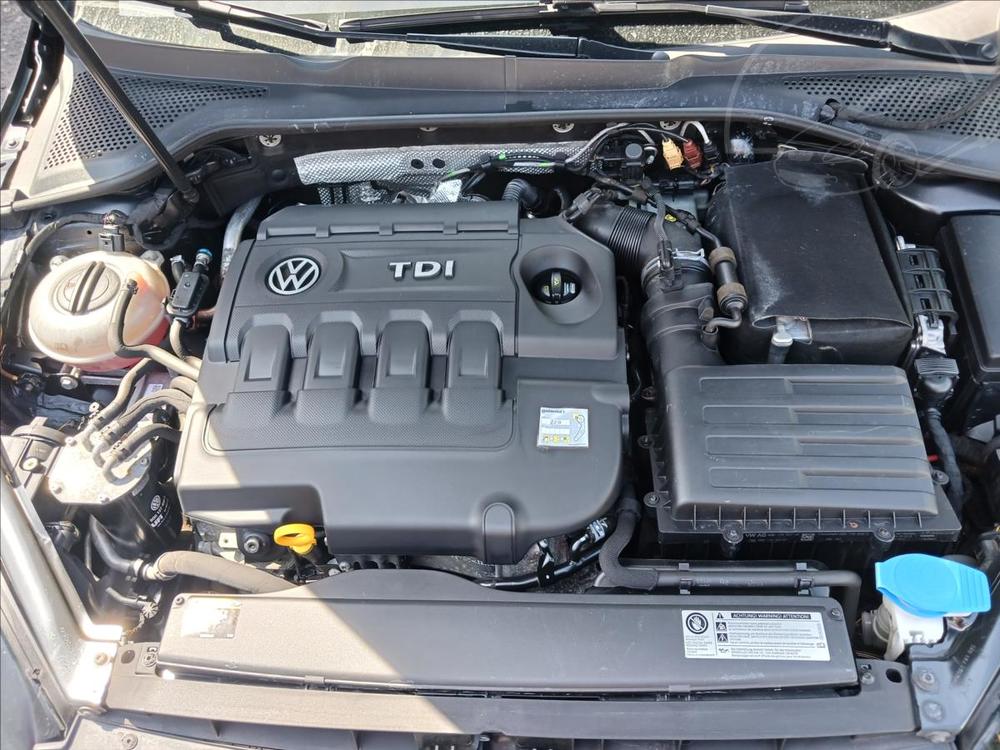 Volkswagen Golf 2,0 110KW DSG KOMBI