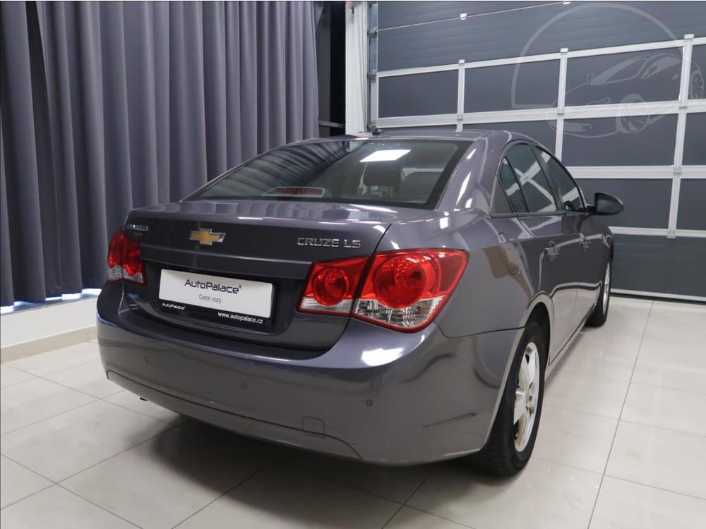 Chevrolet Cruze 1,6 i KLIMA