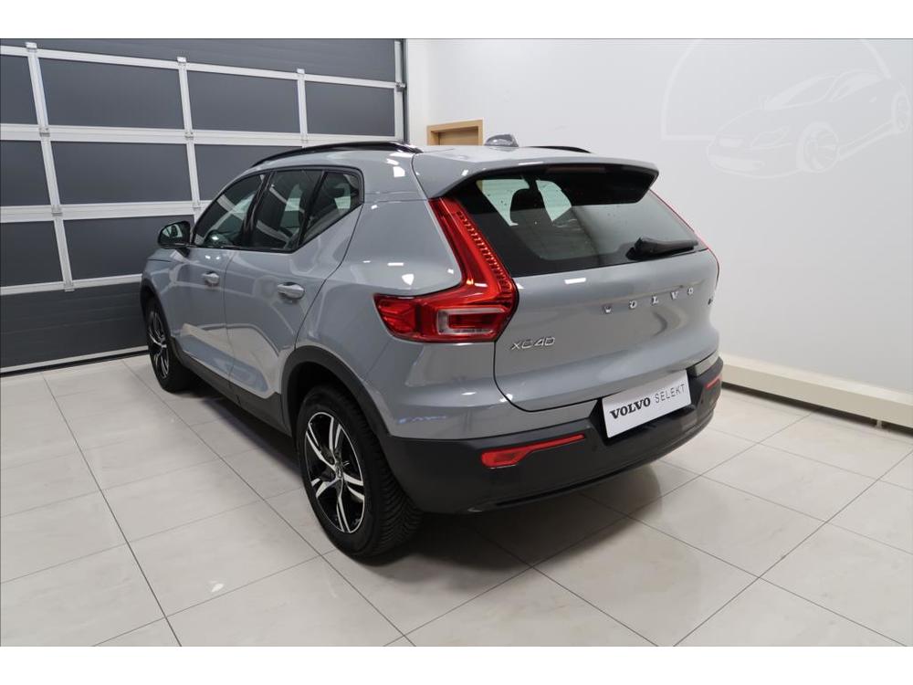 Volvo XC40 2,0 B3 Plus Dark AUT