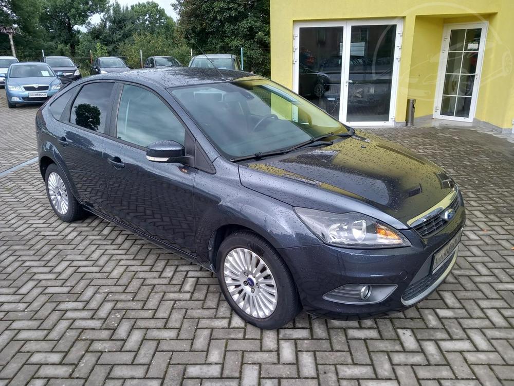 Prodm Ford Focus 1,6 16v SERVISKA  BEZ KOROZE !