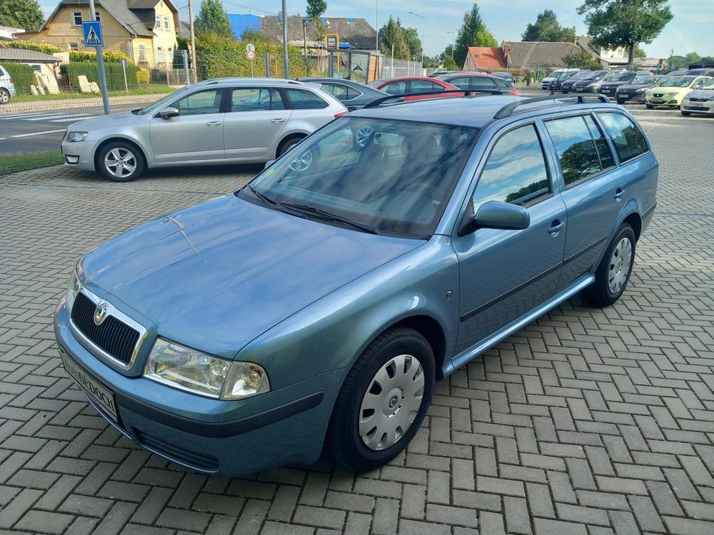 koda Octavia 1,6 MPi CLIMATRONIC 1.MAJITEL