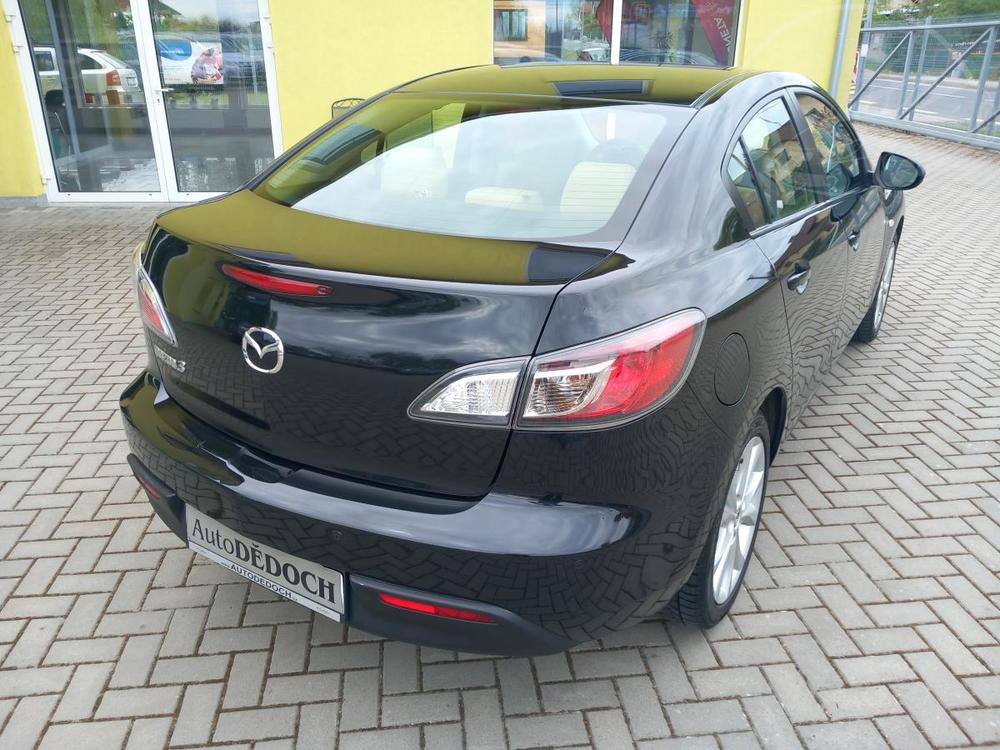 Mazda 3 1,6i 1.MAJITEL  TOP STAV !