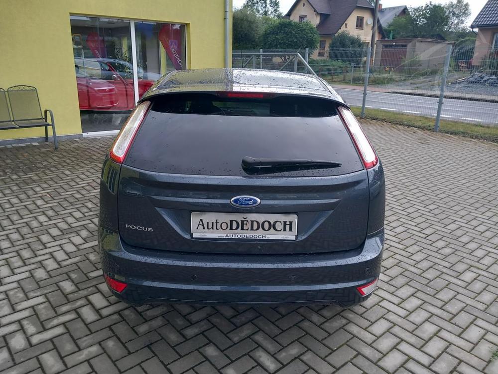 Ford Focus 1,6 16v SERVISKA  BEZ KOROZE !