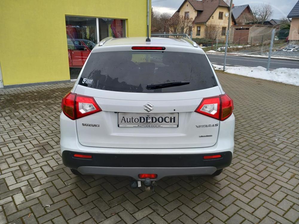 Suzuki Vitara 1,4T 4x4 1.MAJITEL NAVIGACE