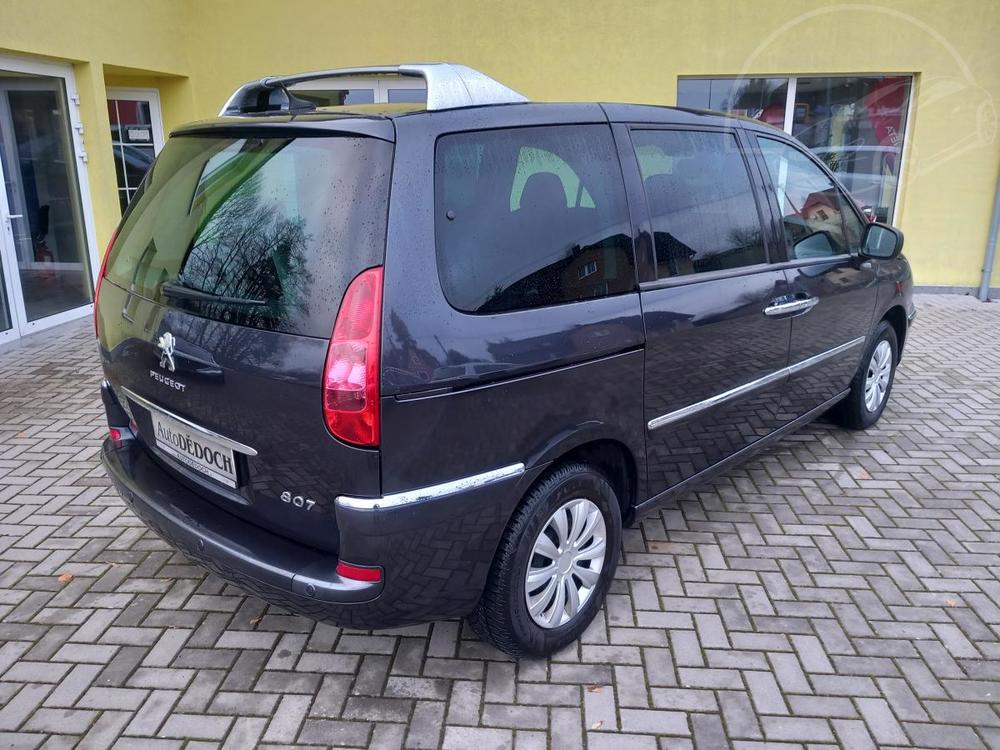 Peugeot 807 2,0HDi STYLE SERVISKA NAVI !