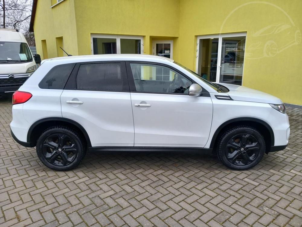 Suzuki Vitara 1,4T 4x4 1.MAJITEL NAVIGACE