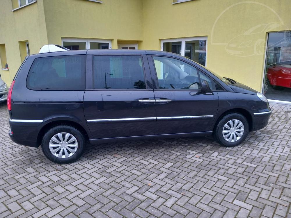 Peugeot 807 2,0HDi STYLE SERVISKA NAVI !