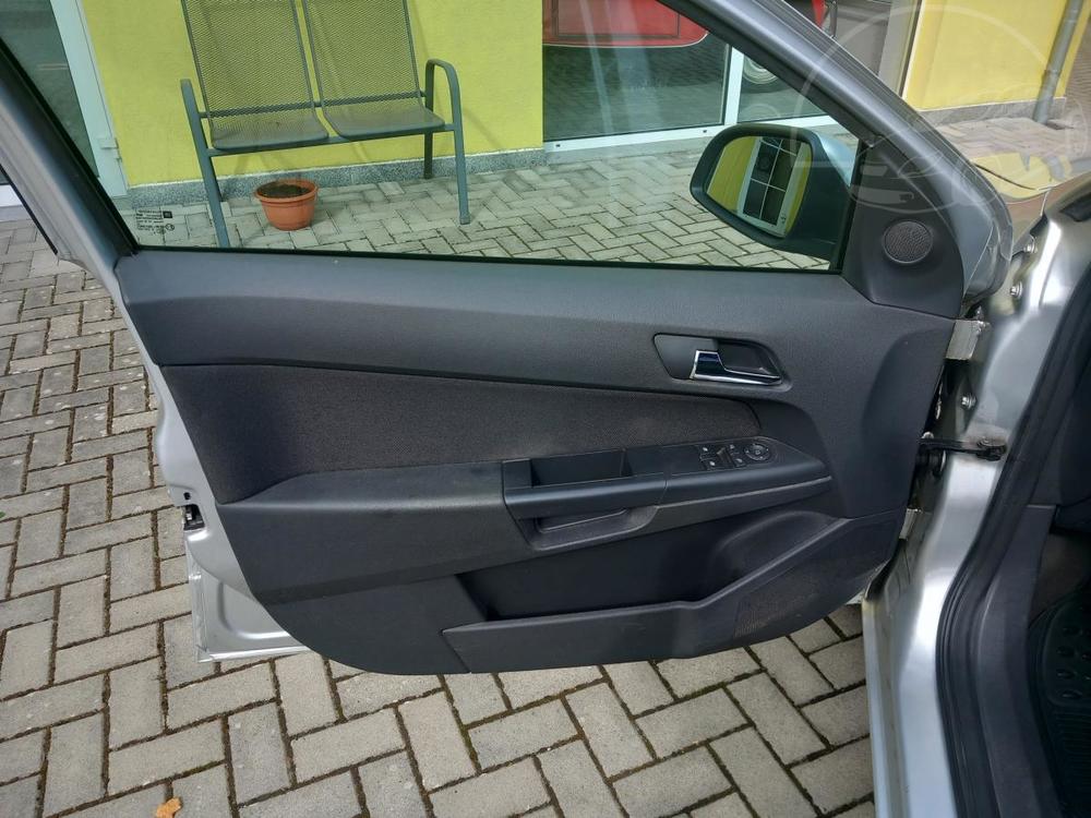 Opel Astra 1,6i R SERVISKA KLIMA TAN