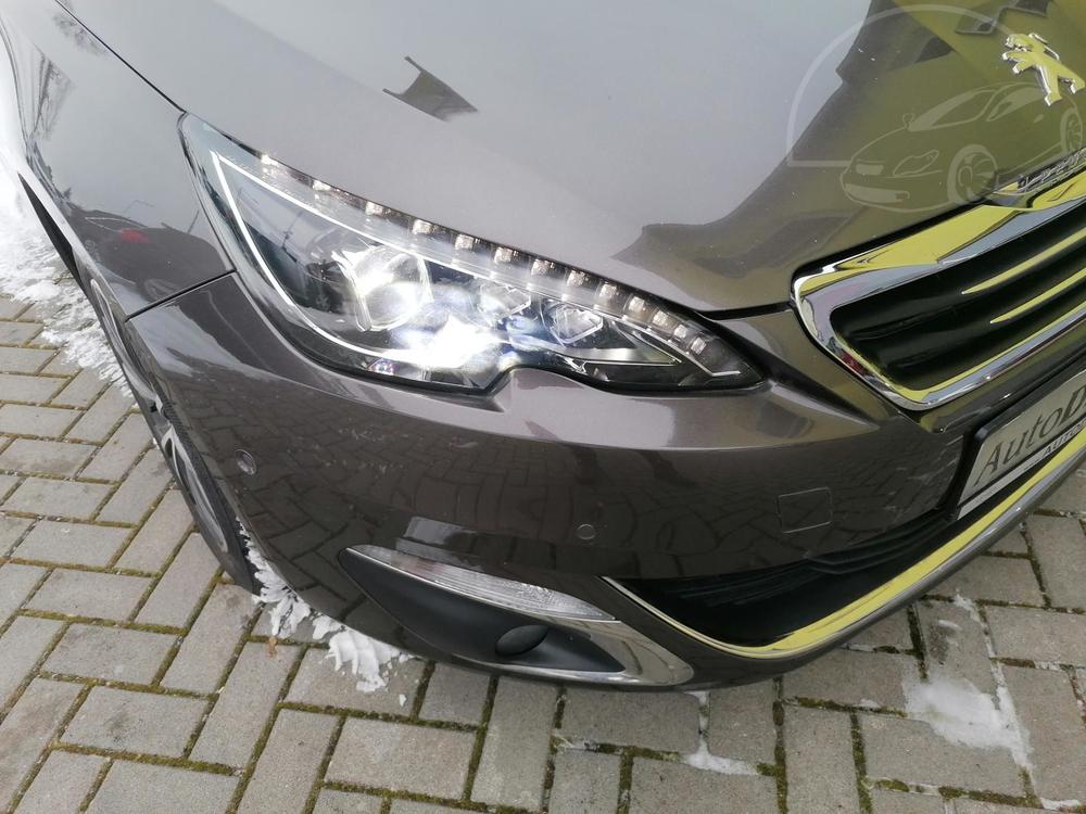 Peugeot 308 1,6HDi R 1.MAJ NAVI ODPOET !