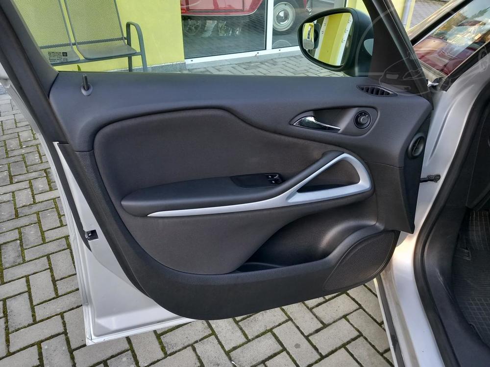 Opel Zafira 2,0CDTi PO VELKM SERVISE NAVI