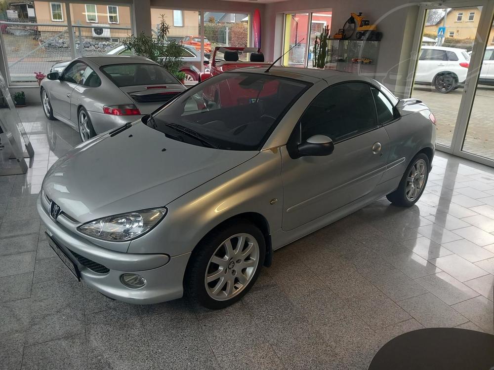 Peugeot 206 CC 1,6i CABRIO SERVISKA KLIMA