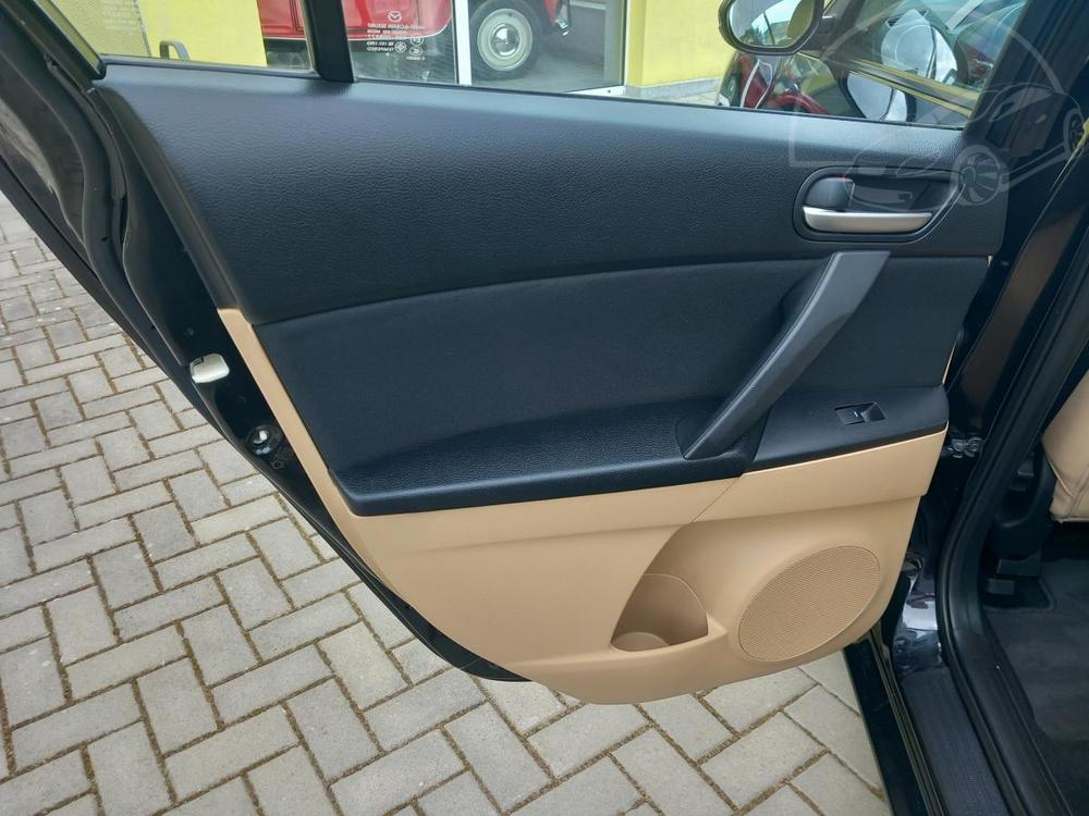 Mazda 3 1,6i 1.MAJITEL  TOP STAV !