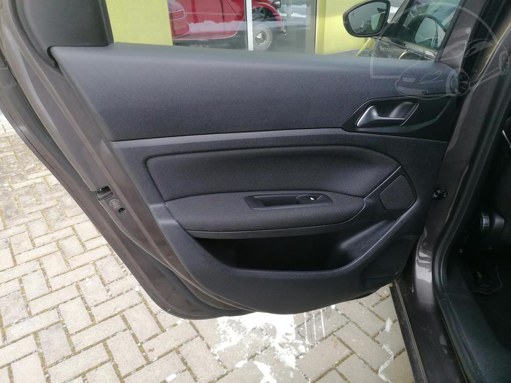 Peugeot 308 1,6HDi R 1.MAJ NAVI ODPOET !