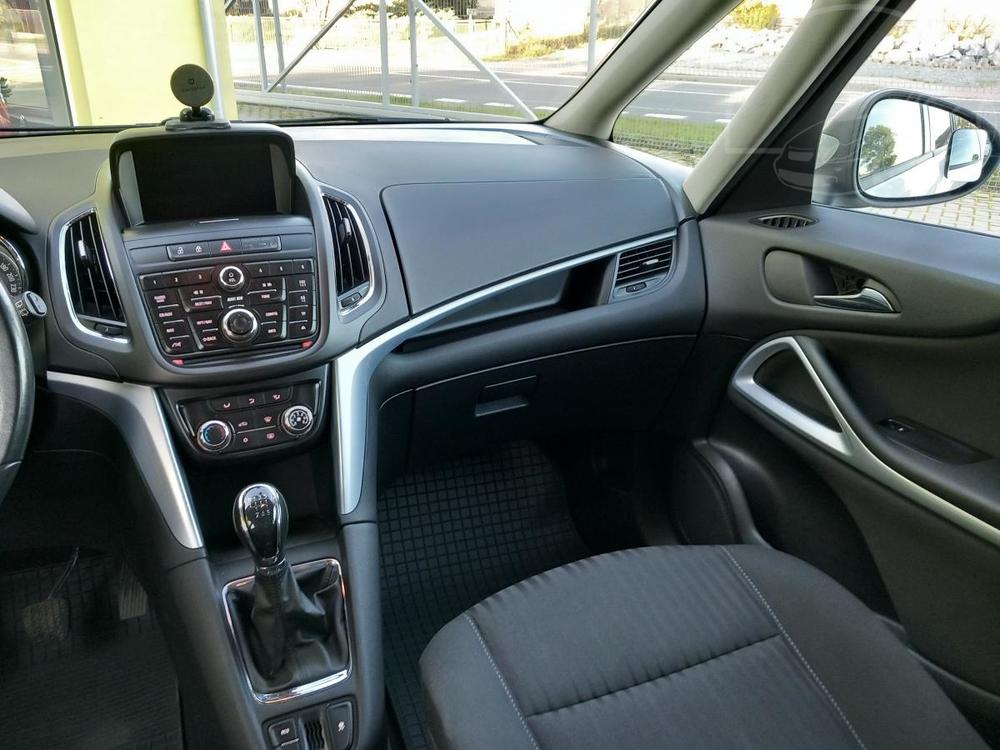 Opel Zafira 2,0CDTi PO VELKM SERVISE NAVI