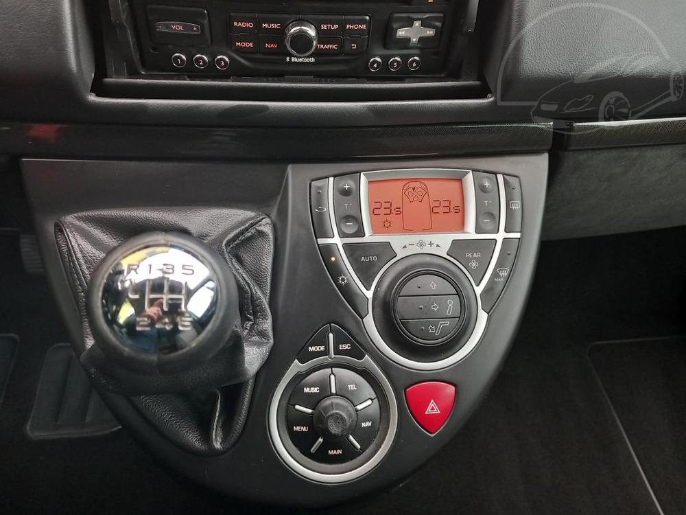 Peugeot 807 2,0HDi STYLE SERVISKA NAVI !