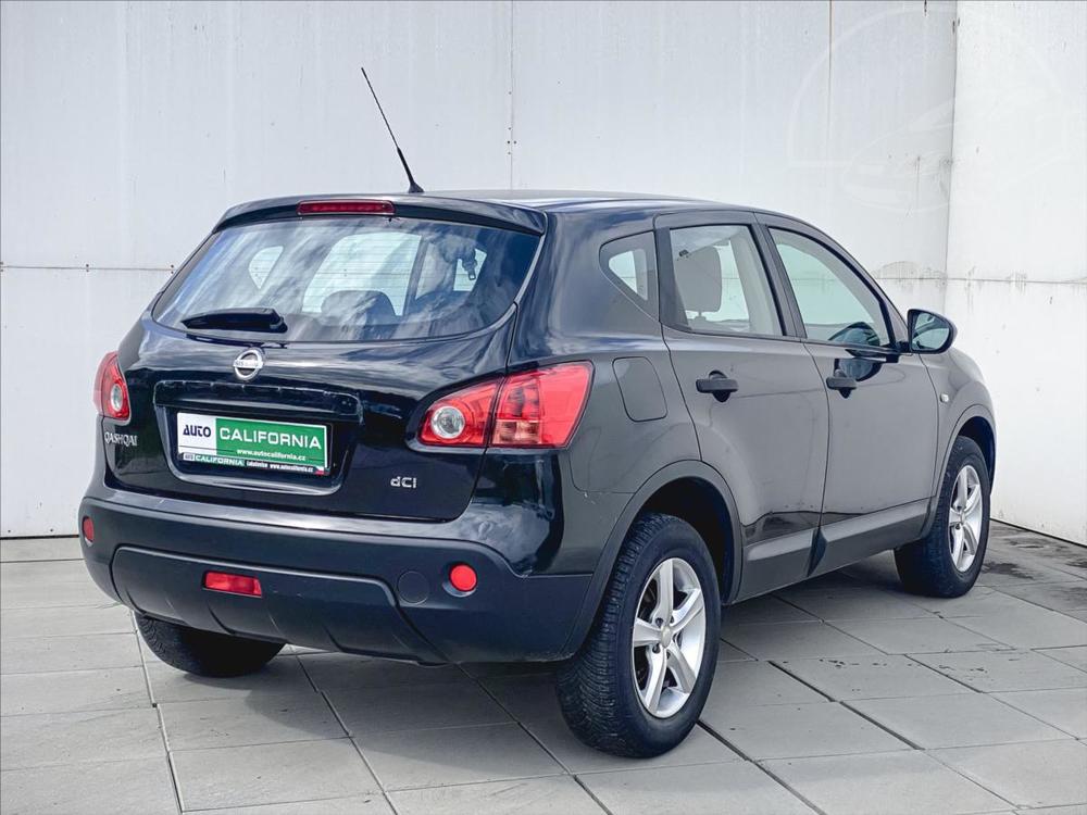 Nissan Qashqai 1,5 dCi Klimatizace,Alu kola