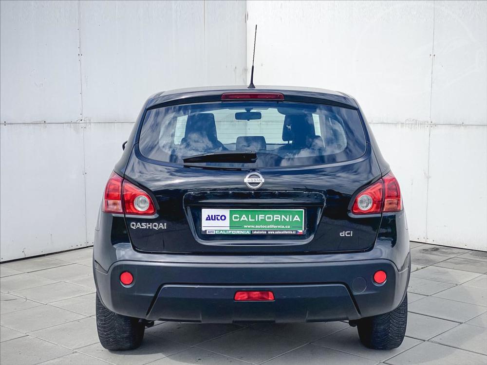 Nissan Qashqai 1,5 dCi Klimatizace,Alu kola