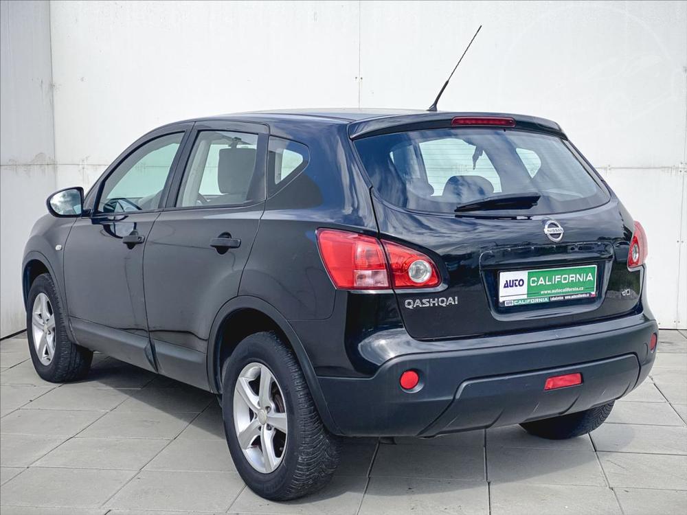 Nissan Qashqai 1,5 dCi Klimatizace,Alu kola