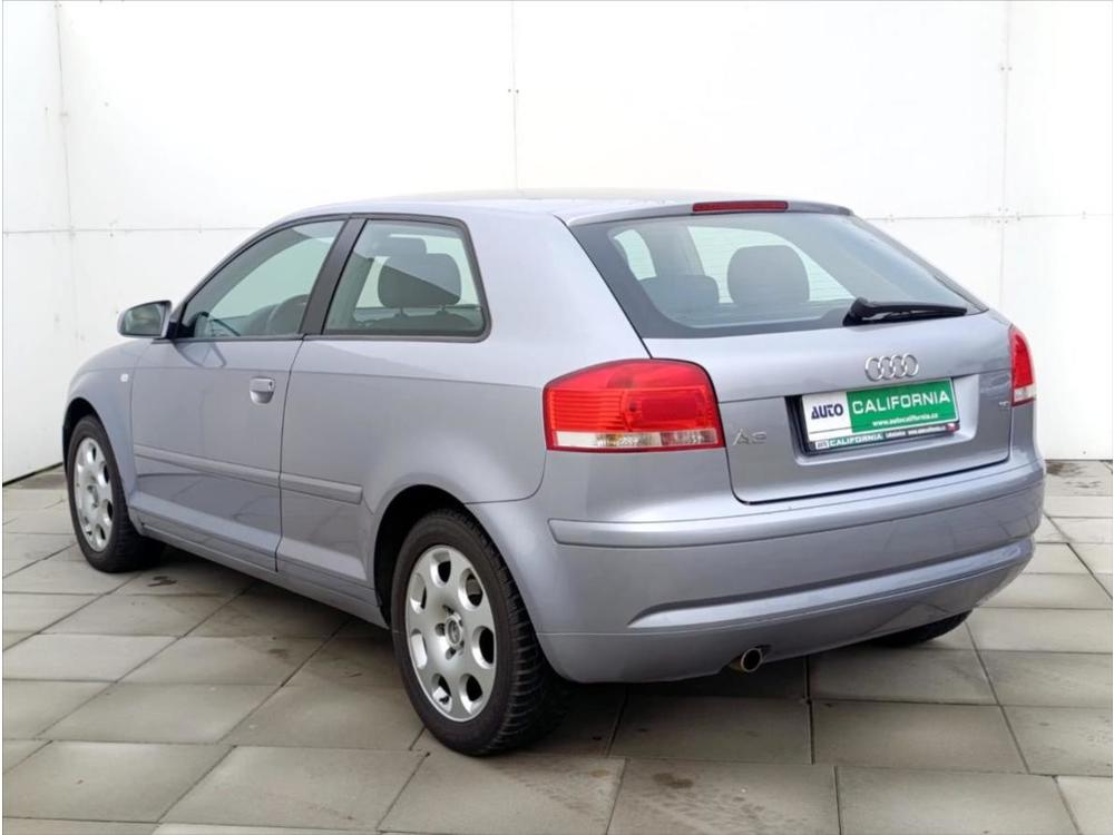 Audi A3 1,6 i Aut.klima,Alukola