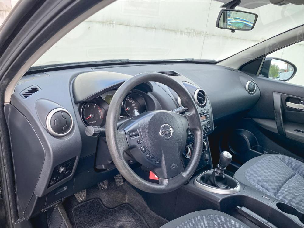 Nissan Qashqai 1,5 dCi Klimatizace,Alu kola