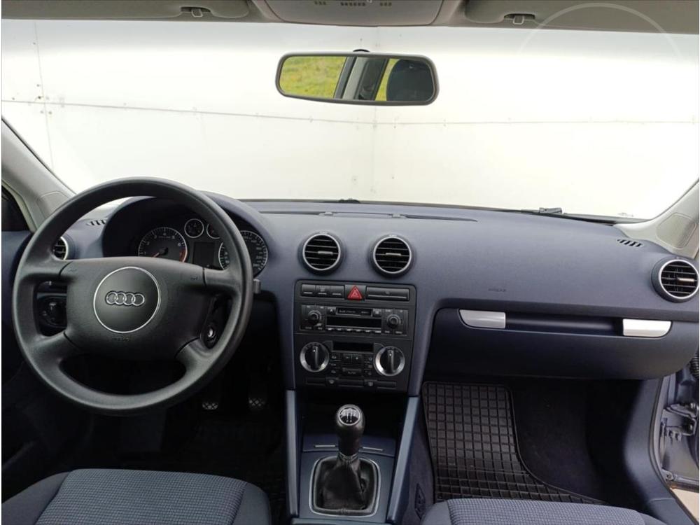 Audi A3 1,6 i Aut.klima,Alukola