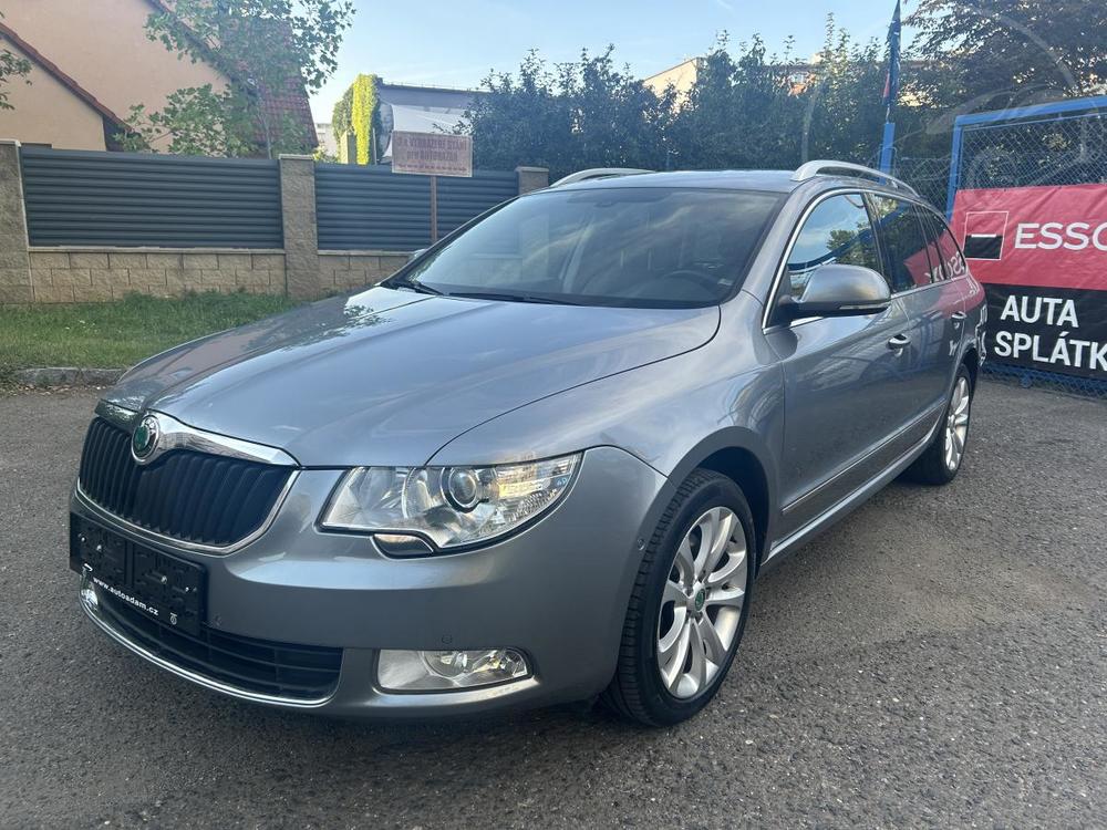 Škoda Superb 2,0TDi DSG combi bohatá výbava