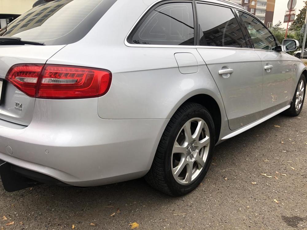 Audi A4 2,0TDi 130kW Quattro Sline