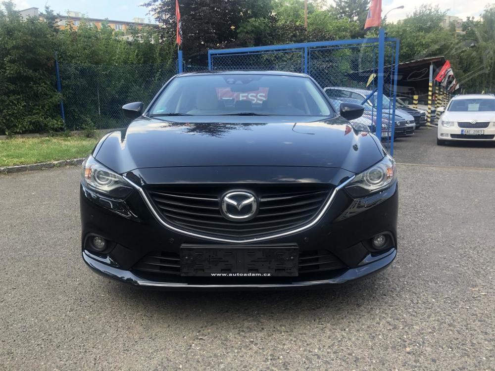 Mazda 6 2,2SkyActiv-D NAVi ke kamera