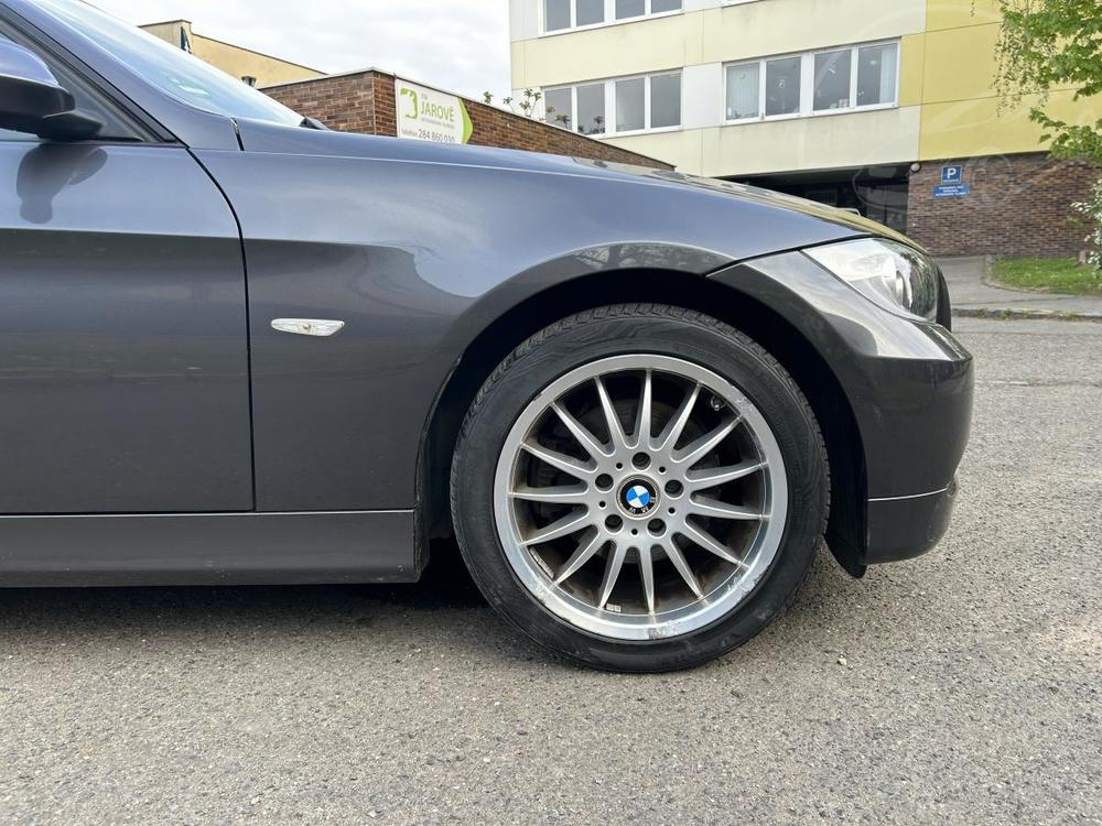 BMW 320 i