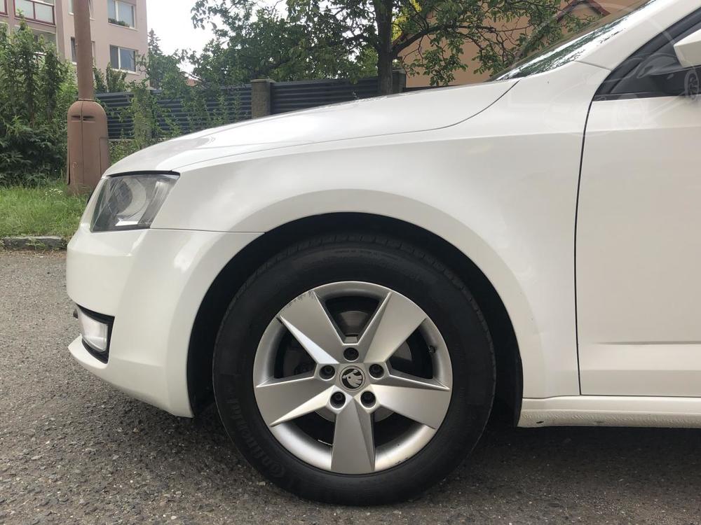 koda Octavia 1,6TDi combi AL kola vhev