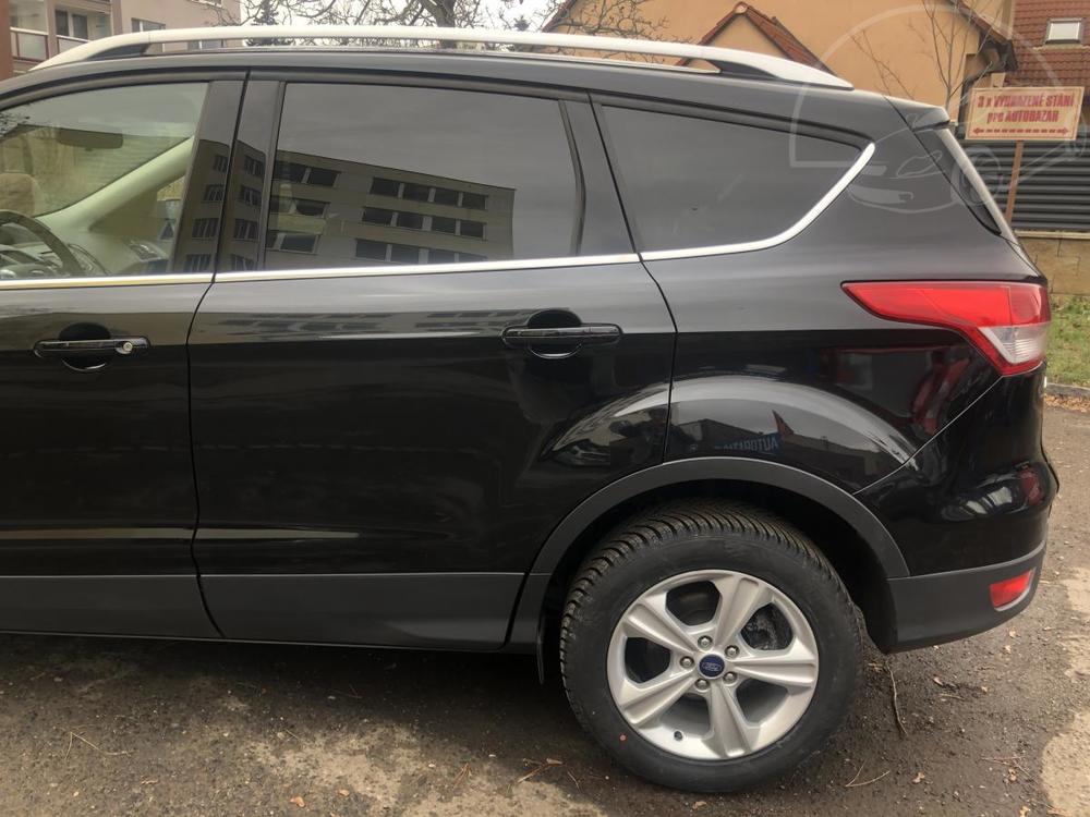 Ford Kuga 1,5 110kW 1.majitel pkn stav