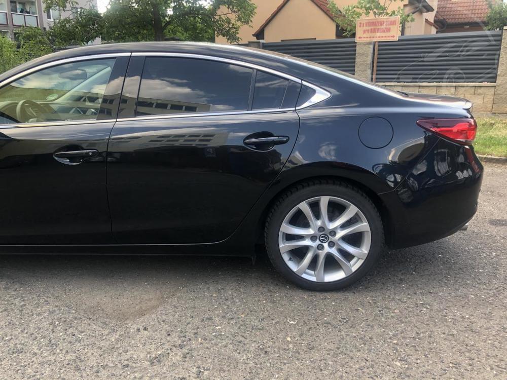 Mazda 6 2,2SkyActiv-D NAVi ke kamera