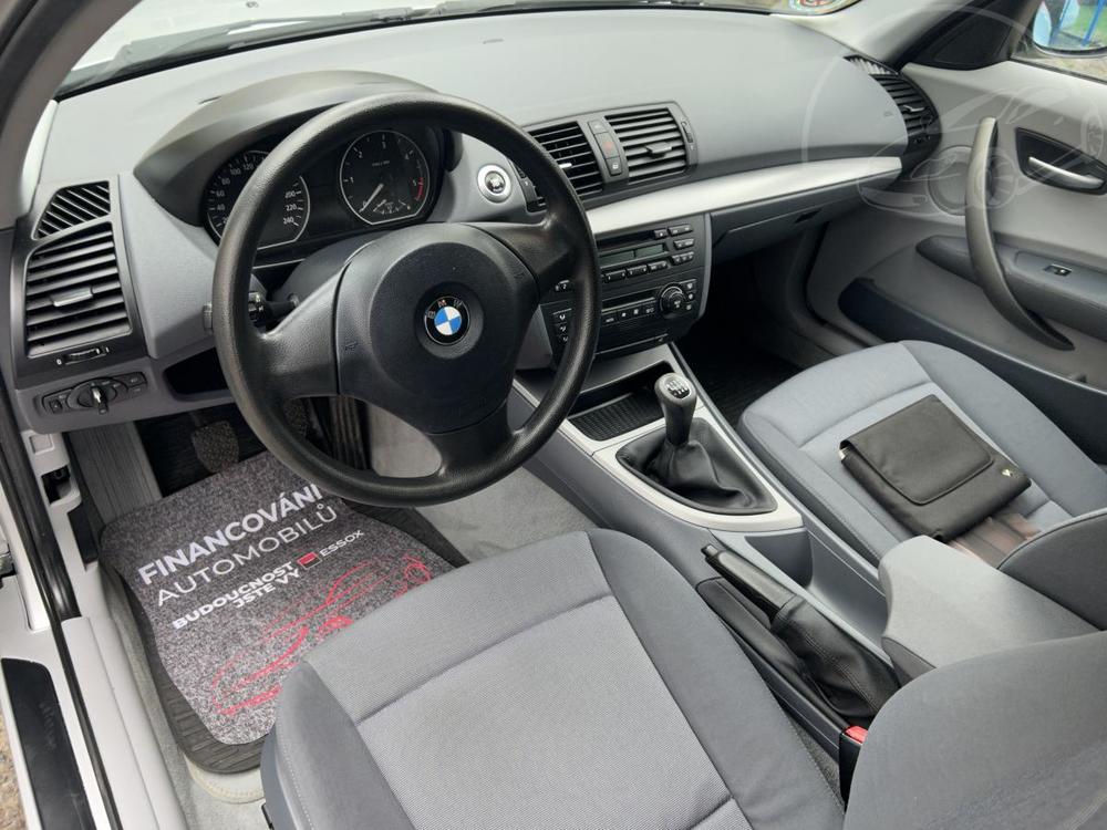 BMW 118 d Autoklima vhev sedadel