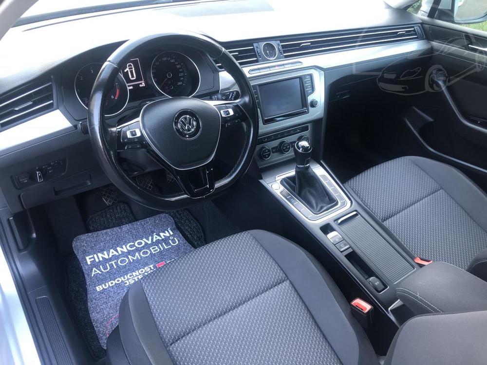 Volkswagen Passat 2,0TDi Variant ACC velmi pkn