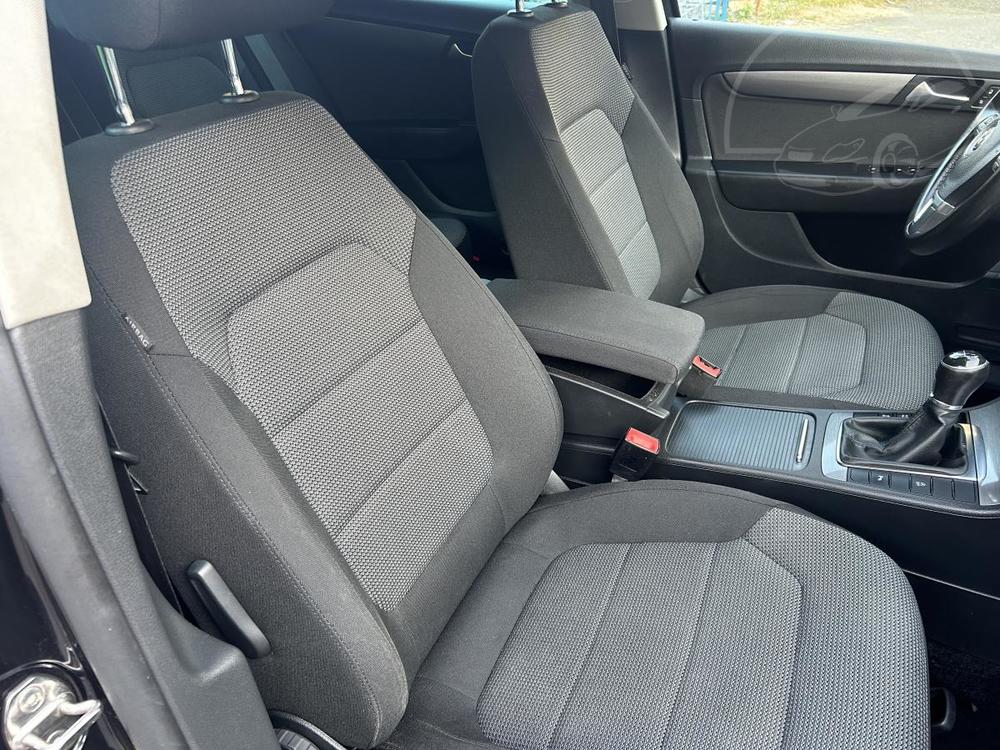 Volkswagen Passat 2,0TDi Comfortline rezervace