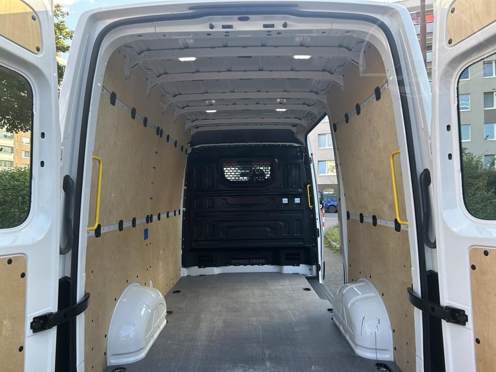 Volkswagen Crafter 35 2,0TDi 103kW Tan vhev