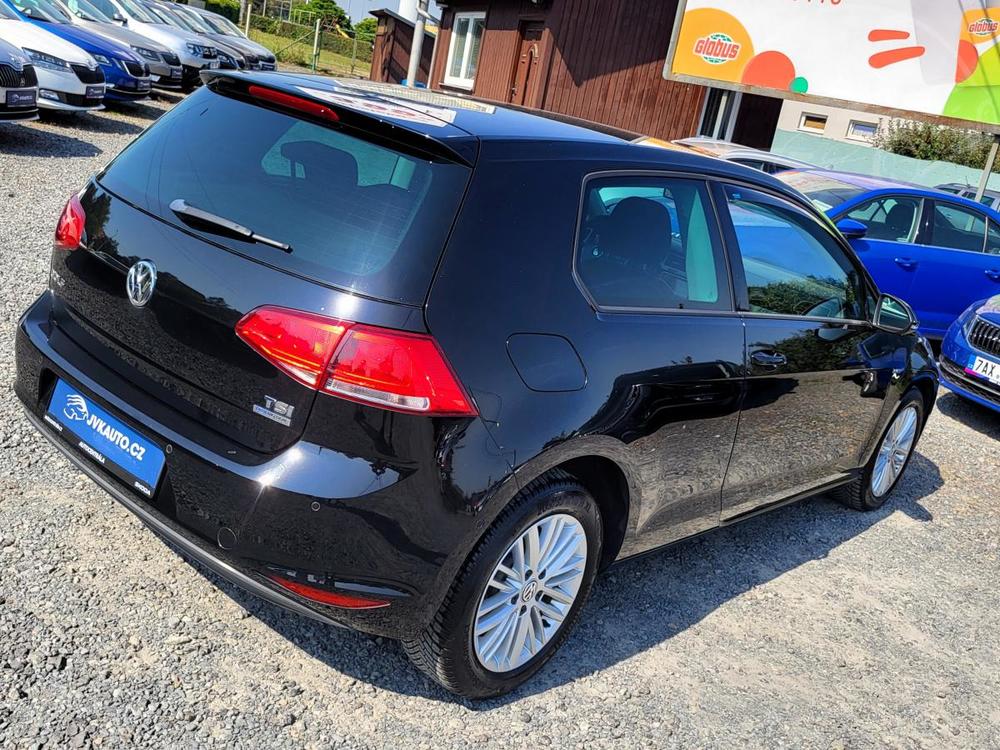 Volkswagen Golf 1.2TSI BOHAT VBAVA CUP 1Maji