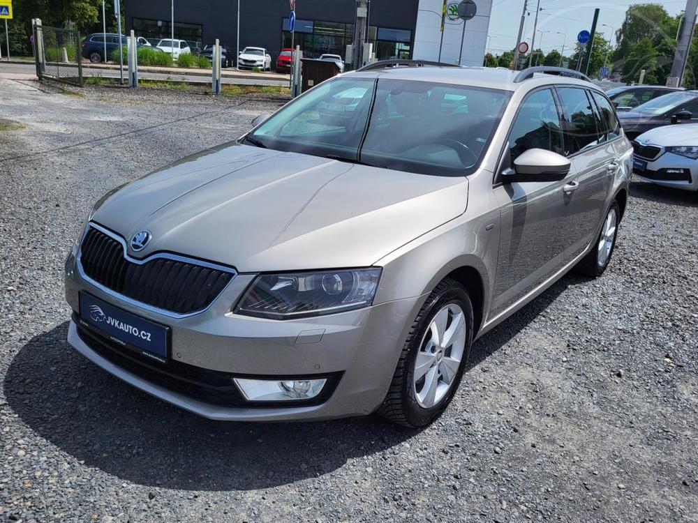 koda Octavia 2.0TDI 4X4 JOY XENON NAVI 1Maj