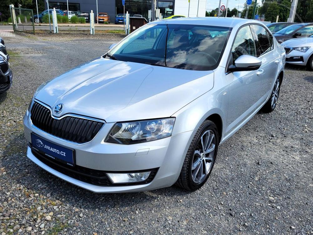 koda Octavia DSG VBAVA EDITION XENON 1Maji