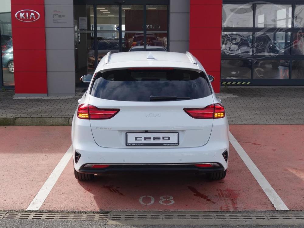 Kia Ceed SW CD 1,5 T-GDi 7DCT TOP *